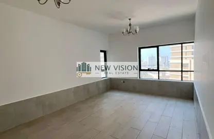 Apartment - 3 Bedrooms - 3 Bathrooms for rent in Safia Tower - Al Majaz 3 - Al Majaz - Sharjah