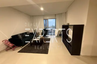 شقة - 2 غرف نوم - 4 حمامات للايجار في راديانت سكوير - مدينة الأضواء - جزيرة الريم - أبوظبي