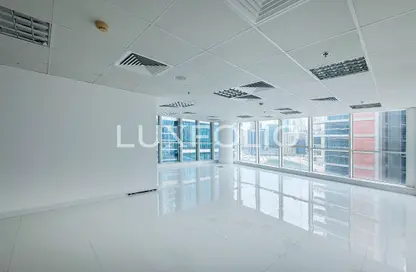 Office Space - Studio for rent in Lake Central - Business Bay - Dubai