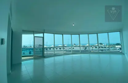 Apartment - 4 Bedrooms - 6 Bathrooms for rent in Bel Ghailam Tower - Corniche Road - Abu Dhabi