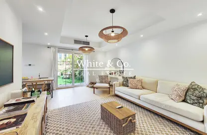 Villa - 2 Bedrooms - 3 Bathrooms for rent in Springs 7 - The Springs - Dubai