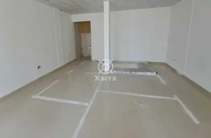 متجر - استوديو - 1 حمام للايجار في زد04 - طراز إنجليزي - المدينة الدولية - دبي