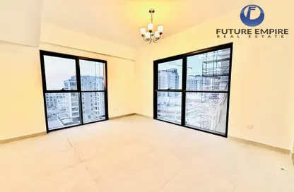 Apartment - 1 Bedroom - 2 Bathrooms for rent in Jumeirah Garden City - Al Satwa - Dubai
