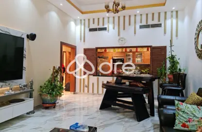 Apartment - 2 Bedrooms - 4 Bathrooms for sale in Qamar 10 - Madinat Badr - Al Muhaisnah - Dubai