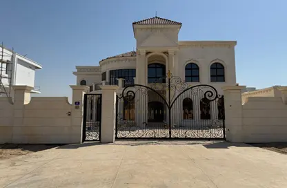 Villa - 5 Bedrooms - 6 Bathrooms for rent in Nad Al Sheba 4 - Nad Al Sheba - Dubai