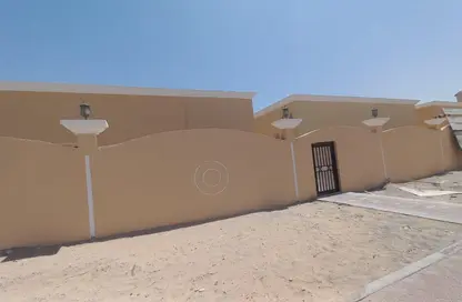 Penthouse - 4 Bedrooms - 6 Bathrooms for rent in Shakhbout City - Abu Dhabi