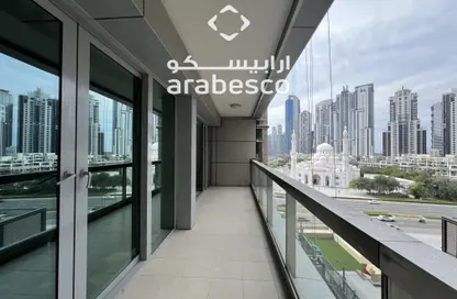Balcony image for: Apartment - 1 Bedroom - 1 Bathroom for rent in 8 Boulevard Walk - Mohammad Bin Rashid Boulevard - Downtown Dubai - Dubai, Image 1