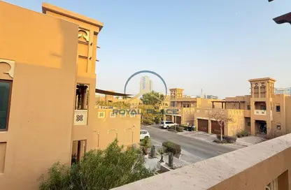 فيلا - 3 غرف نوم - 4 حمامات للايجار في فيلات طراز دبي - القرية الشمالية - الفرجان - دبي