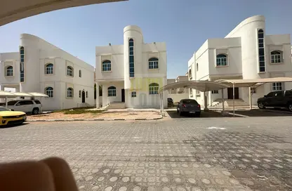 Compound - 5 Bedrooms - 7 Bathrooms for sale in Khalifa City - Abu Dhabi