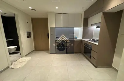 شقة - غرفة نوم - 2 حمامات للايجار في الجادة 1 - الجادة - الشارقة