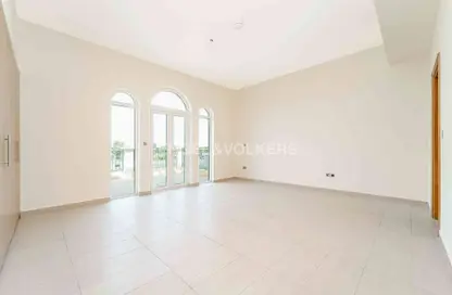 Villa - 4 Bedrooms - 5 Bathrooms for rent in Legacy - Jumeirah Park - Dubai