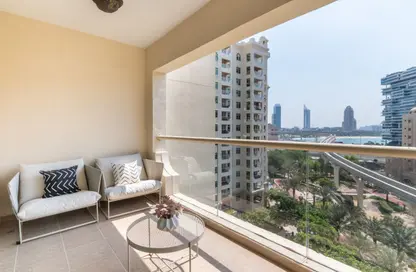 Apartment - 1 Bedroom - 2 Bathrooms for rent in Al Hamri - Shoreline Apartments - Palm Jumeirah - Dubai