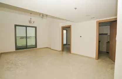 شقة - غرفة نوم - 2 حمامات للايجار في لي هواريزون ريزيدينس - 4 الورسان - الورسان - دبي