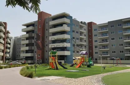 Apartment - 3 Bedrooms - 4 Bathrooms for sale in Tower 23 - Al Reef Downtown - Al Reef - Abu Dhabi