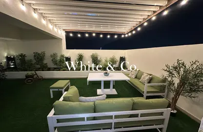 Apartment - 2 Bedrooms - 3 Bathrooms for sale in Samia Azizi - Al Furjan - Dubai