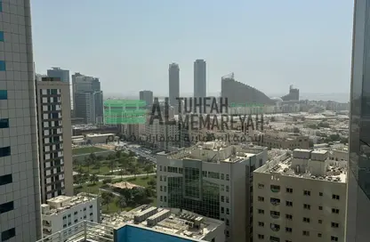 Apartment - 2 Bedrooms - 3 Bathrooms for rent in Blue Tower - Al Majaz 3 - Al Majaz - Sharjah