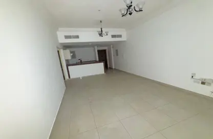 Apartment - 1 Bedroom - 1 Bathroom for rent in Zakhir Tower 1 - Zakhir Towers - Al Taawun - Sharjah