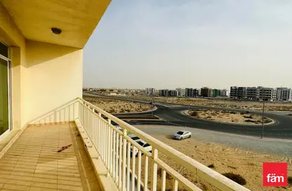 Apartment - 1 Bedroom - 1 Bathroom for sale in Mazaya 25 - Queue Point - Dubai Land - Dubai