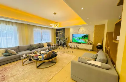 Villa - 5 Bedrooms - 6 Bathrooms for rent in Nad Al Sheba 3 - Nad Al Sheba - Dubai