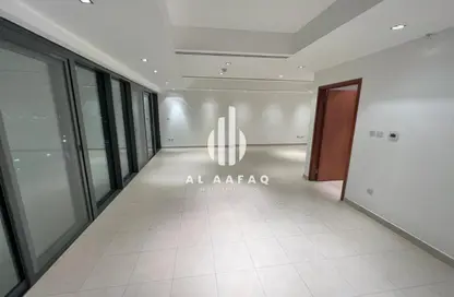 Apartment - 3 Bedrooms - 5 Bathrooms for rent in Al Mamzar - Al Mamzar - Sharjah - Sharjah