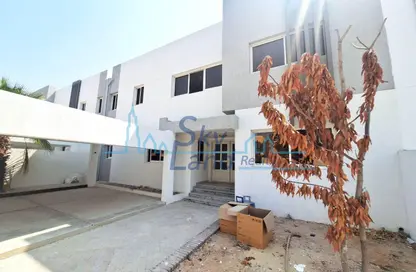 Villa - 4 Bedrooms - 4 Bathrooms for rent in Umm Suqeim 1 Villas - Umm Suqeim 1 - Umm Suqeim - Dubai