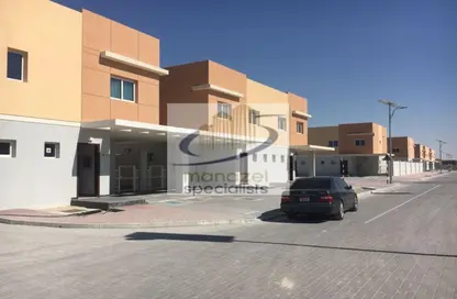 Villa - 3 Bedrooms - 4 Bathrooms for rent in Manazel Al Reef 2 - Al Samha - Abu Dhabi