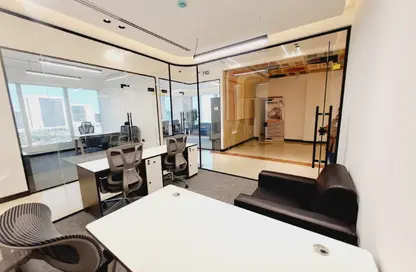 Office Space - Studio - 4 Bathrooms for rent in Health care City - Dubai Healthcare City - Bur Dubai - Dubai