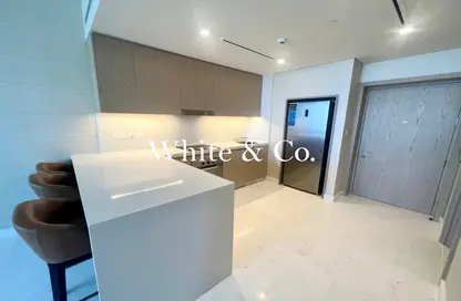 Apartment - 1 Bedroom - 2 Bathrooms for rent in The Palm Tower - Palm Jumeirah - Dubai