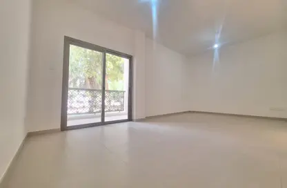 شقة - غرفة نوم - 1 حمام للايجار في مباني الحدائق - الحدائق - دبي