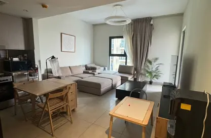 Apartment - 2 Bedrooms - 2 Bathrooms for rent in Al Khan - Sharjah
