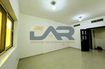 Apartment - 2 Bedrooms - 2 Bathrooms for rent in Shabiya 9 - Shabiya - Mussafah - Abu Dhabi