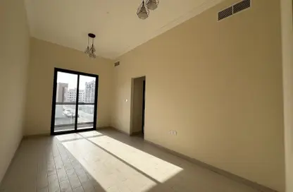 Apartment - 2 Bedrooms - 2 Bathrooms for rent in Al Jurf 3 - Al Jurf - Ajman Downtown - Ajman