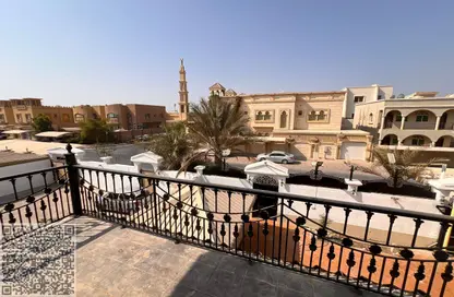 فيلا - 6 غرف نوم - 4 حمامات للايجار في فلل الروضة 2 - 2  الروضة - الروضة - عجمان