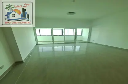 Apartment - 2 Bedrooms - 3 Bathrooms for rent in Al Mamzar - Al Mamzar - Sharjah - Sharjah