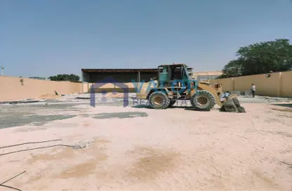 أرض - استوديو للايجار في الصجعة الصناعية - آلصجعه - الشارقة
