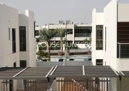 صورةمبنى خارجي لـ: فيلا - 3 غرف نوم - 3 حمامات للبيع في مدينة هند 4 - مالبيري - داماك هيلز 2 - دبي, صورة 1