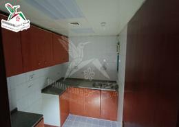 صورةمطبخ لـ: شقة - 3 غرف نوم - 3 حمامات للكراء في حي المربع - المقاطعة المركزية - العين, صورة 1