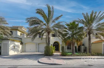 Villa - 4 Bedrooms - 6 Bathrooms for sale in Garden Homes Frond D - Garden Homes - Palm Jumeirah - Dubai