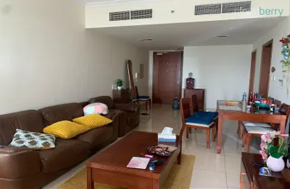 صورة لـ غرفة المعيشة / غرفة الطعام شقة - غرفة نوم - 2 حمامات للايجار في برج سابا 2 - ابراج سابا - أبراج بحيرة الجميرا - دبي ، صورة رقم 1