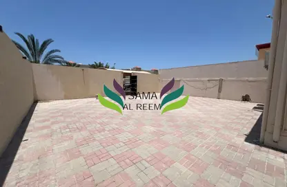 Villa - 3 Bedrooms - 3 Bathrooms for rent in Al Manara - Dubai