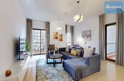 Living Room image for: Apartment - 1 Bedroom - 1 Bathroom for rent in Shams 1 - Shams - Jumeirah Beach Residence - Dubai, Image 1