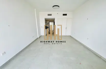 Apartment - Studio - 1 Bathroom for rent in Areej Apartments - Aljada - Sharjah