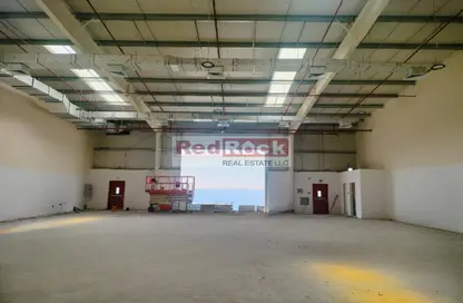 Warehouse - Studio - 1 Bathroom for rent in Dubai Industrial City - Dubai