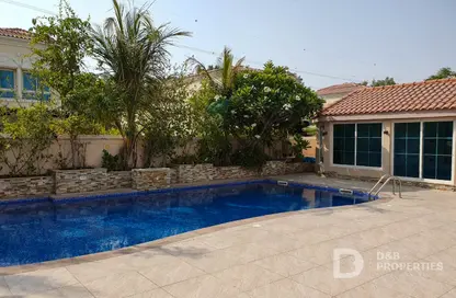 Villa - 3 Bedrooms - 5 Bathrooms for rent in District 8A - Jumeirah Village Triangle - Dubai