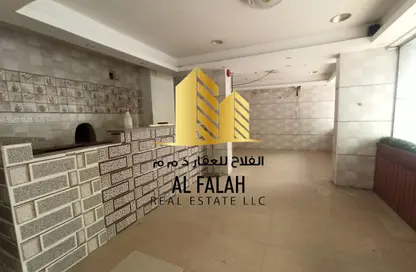 Shop - Studio for rent in Al Majaz 3 - Al Majaz - Sharjah