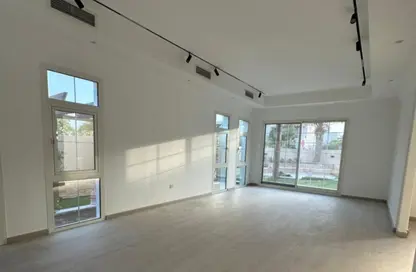 Villa - 5 Bedrooms - 7 Bathrooms for rent in Naseem - Mudon - Dubai
