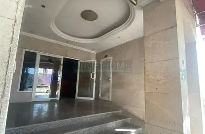 عمارة بالكامل - استوديو - 8 حمامات للبيع في مبنى مويلح - مويلح - الشارقة