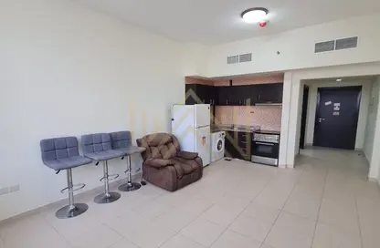 Apartment - Studio - 1 Bathroom for sale in Silicon Gates 4 - Silicon Gates - Dubai Silicon Oasis - Dubai