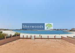 Luxury Living - Spacious Beachfront Property