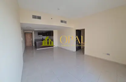 شقة - 2 غرف نوم - 2 حمامات للايجار في بناية جمال - مدينة دبي للإنتاج (اي ام بي زد) - دبي شقة - 2 غرف نوم - 2 حمامات للايجار في بناية جمال - مدينة دبي للإنتاج (اي ام بي زد) - دبي